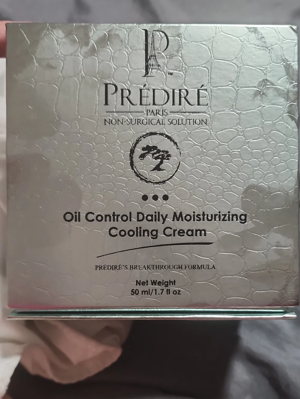 Prédiré Oil Control Daily Moisturizing Cooling Cream — Silver